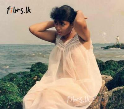 Anusha-Sonali2462.jpg