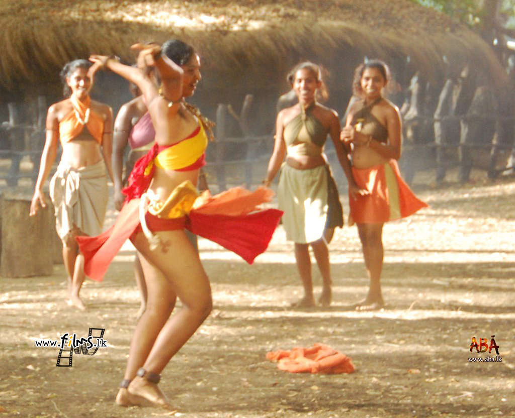 Dulani-Anuradha3747.jpg
